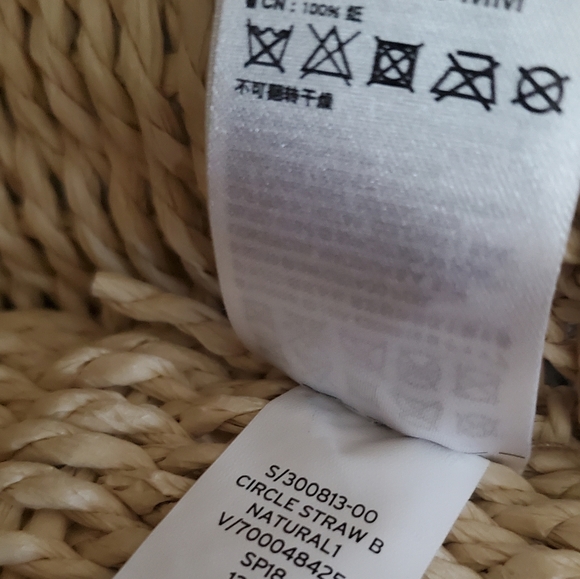 *SOLD* Gap natural straw circle bag - Picture 8 of 15